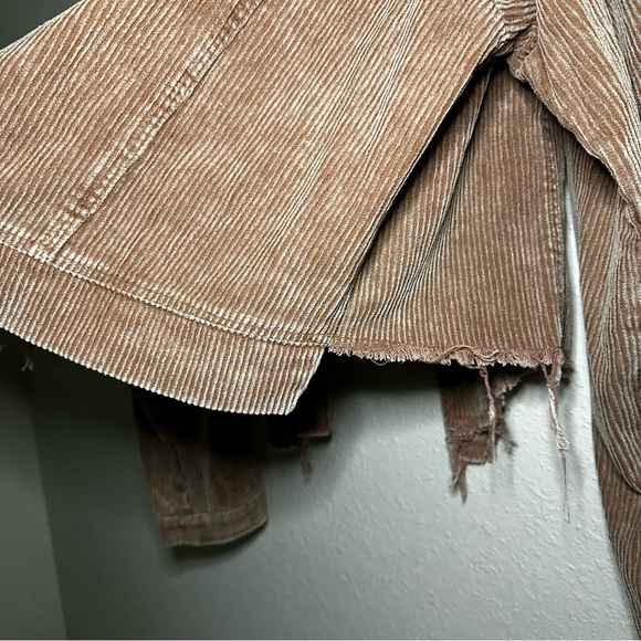 134. Bibi Distressed Latte Brown Oversized Corduroy Crop Jacket - Picture 7 of 9